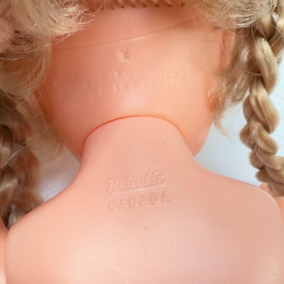 Reliable Canada Doll Blonde Braids 16 inch Green Dress Circa Vintage 1970s - Picture 3 of 10